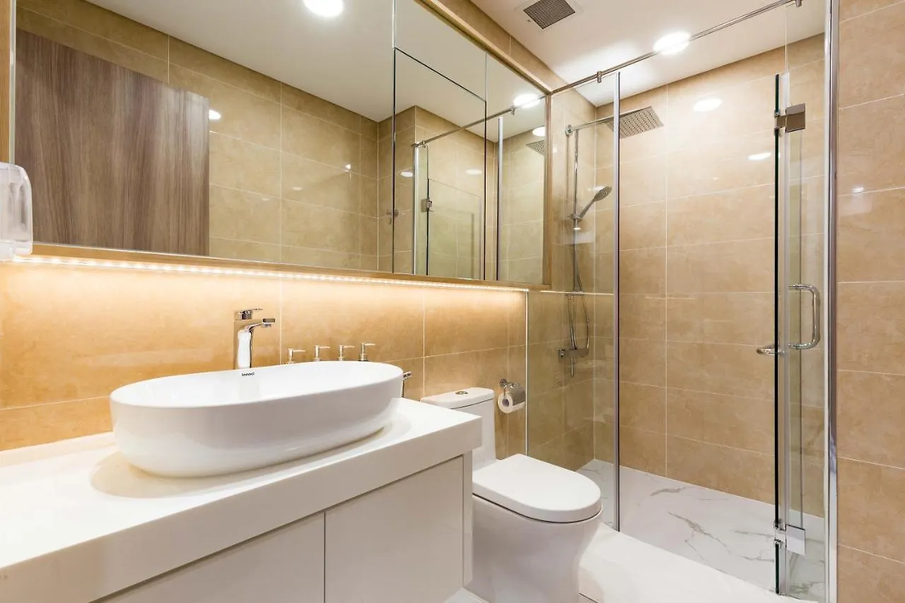 Sunwah Pearl Golden House-Amazing River View ,3 Br Apartment Ho Chi Minh City Vietnam