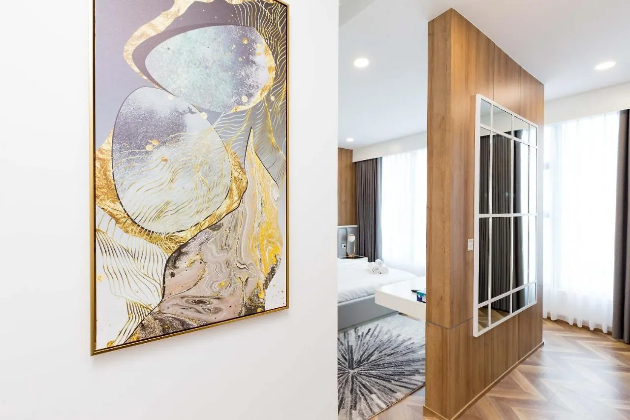 Sunwah Pearl Golden House-Amazing River View ,3 Br Apartment Ho Chi Minh City
