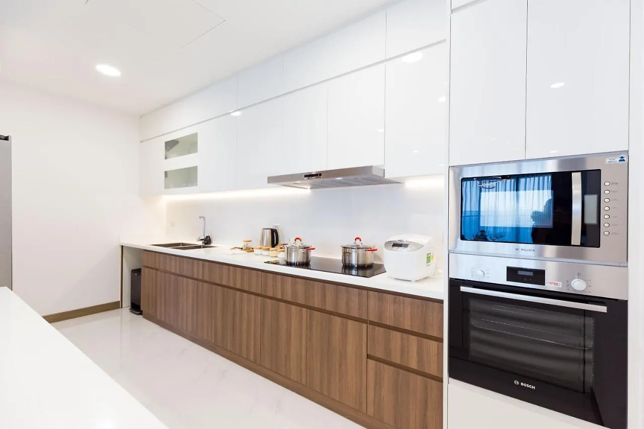Sunwah Pearl Golden House-Amazing River View ,3 Br Apartment Ho Chi Minh City