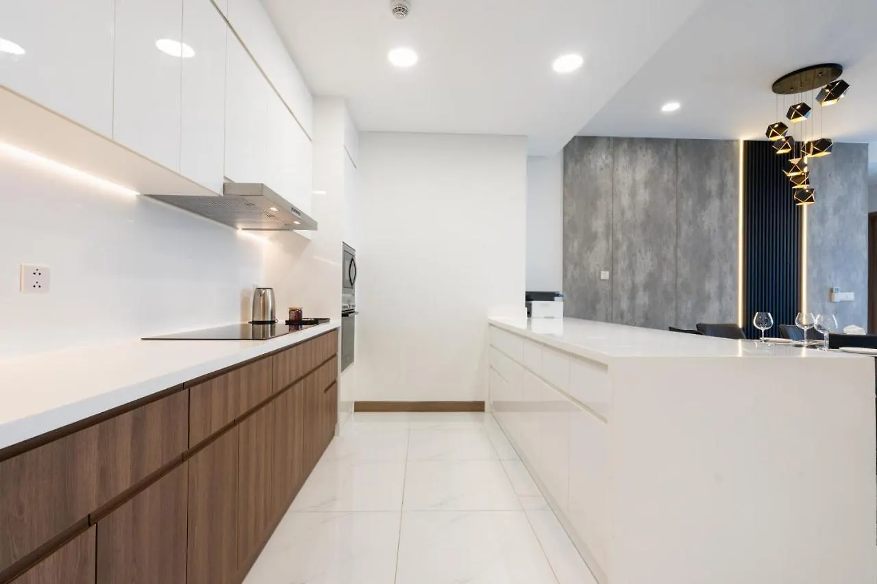 Sunwah Pearl Golden House-Amazing River View ,3 Br Apartment Ho Chi Minh City